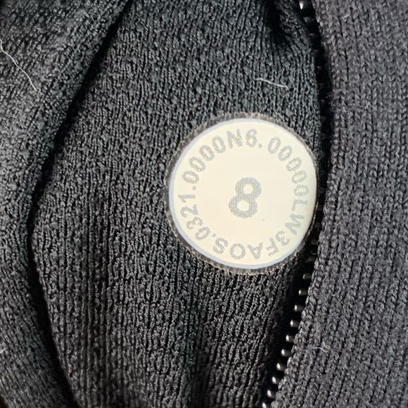 lululemon athletica It’s Rulu Cropped Half Zip - Picture 3 of 8
